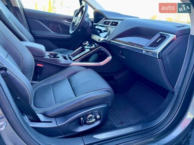 Ягуар I-Pace 2019 в Черновцах на Automoto.ua Серый Ягуар I-Pace, объемом двигателя 0 л и пробегом 76 тыс. км за 25800 $, фото 37 на Automoto.ua