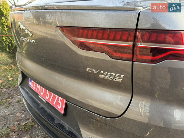 Серый Ягуар I-Pace, объемом двигателя 0 л и пробегом 112 тыс. км за 22999 $, фото 54 на Automoto.ua