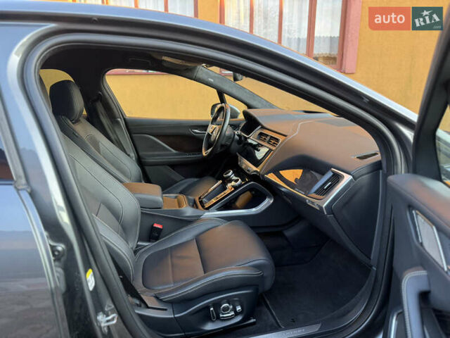Серый Ягуар I-Pace, объемом двигателя 0 л и пробегом 120 тыс. км за 21499 $, фото 75 на Automoto.ua