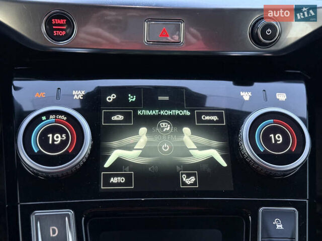 Серый Ягуар I-Pace, объемом двигателя 0 л и пробегом 144 тыс. км за 21998 $, фото 47 на Automoto.ua