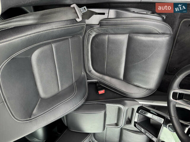 Серый Ягуар I-Pace, объемом двигателя 0 л и пробегом 148 тыс. км за 23499 $, фото 38 на Automoto.ua