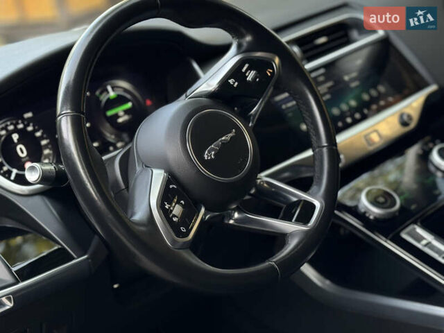 Серый Ягуар I-Pace, объемом двигателя 0 л и пробегом 158 тыс. км за 22950 $, фото 163 на Automoto.ua