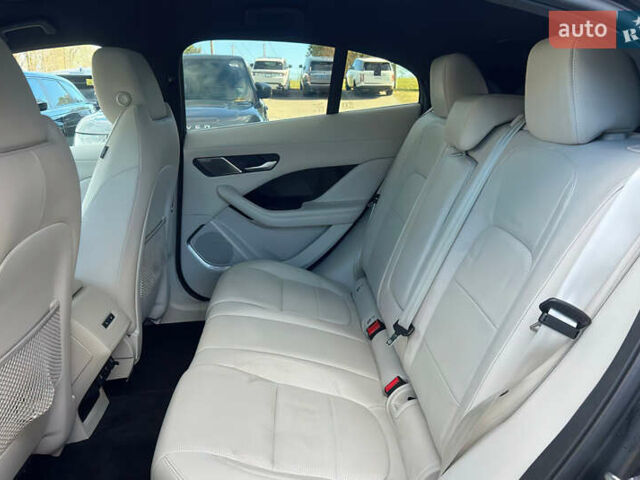Серый Ягуар I-Pace, объемом двигателя 0 л и пробегом 66 тыс. км за 19800 $, фото 10 на Automoto.ua