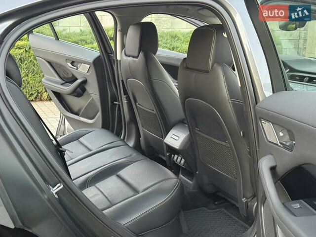 Серый Ягуар I-Pace, объемом двигателя 0 л и пробегом 88 тыс. км за 23200 $, фото 65 на Automoto.ua