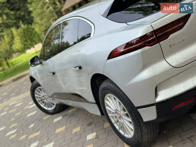 Серый Ягуар I-Pace, объемом двигателя 0 л и пробегом 158 тыс. км за 22950 $, фото 60 на Automoto.ua