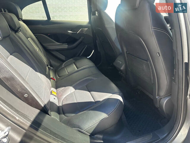 Серый Ягуар I-Pace, объемом двигателя 0 л и пробегом 82 тыс. км за 21500 $, фото 6 на Automoto.ua