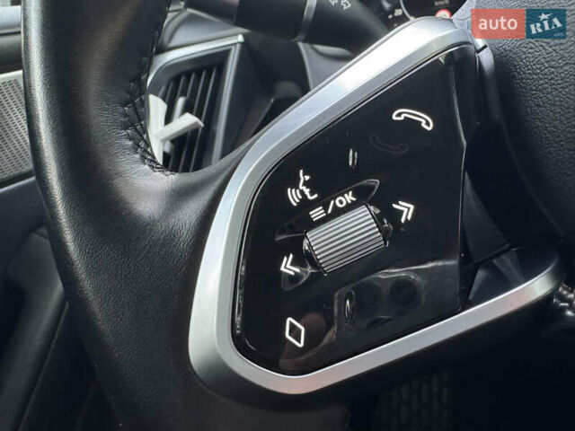 Серый Ягуар I-Pace, объемом двигателя 0 л и пробегом 158 тыс. км за 22950 $, фото 182 на Automoto.ua