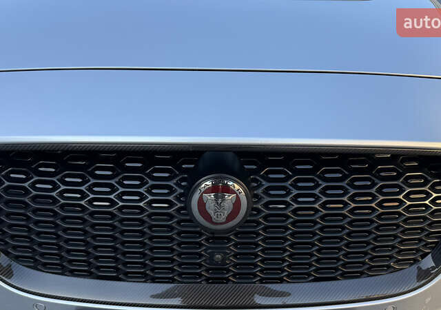 Серый Ягуар I-Pace, объемом двигателя 0 л и пробегом 87 тыс. км за 28000 $, фото 10 на Automoto.ua