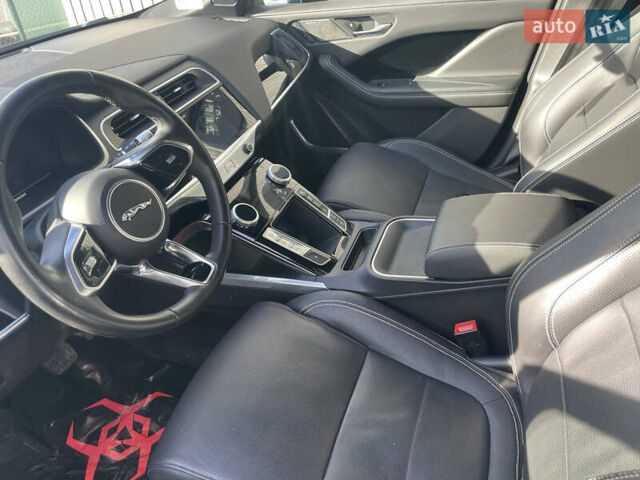 Серый Ягуар I-Pace, объемом двигателя 0 л и пробегом 153 тыс. км за 23500 $, фото 9 на Automoto.ua