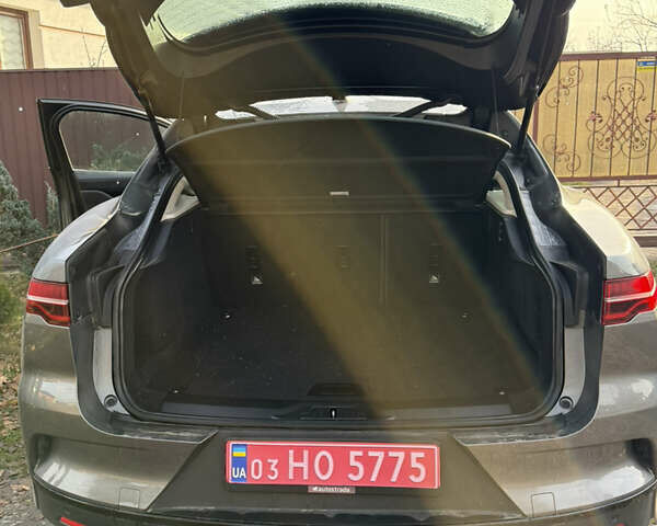 Серый Ягуар I-Pace, объемом двигателя 0 л и пробегом 112 тыс. км за 22999 $, фото 53 на Automoto.ua