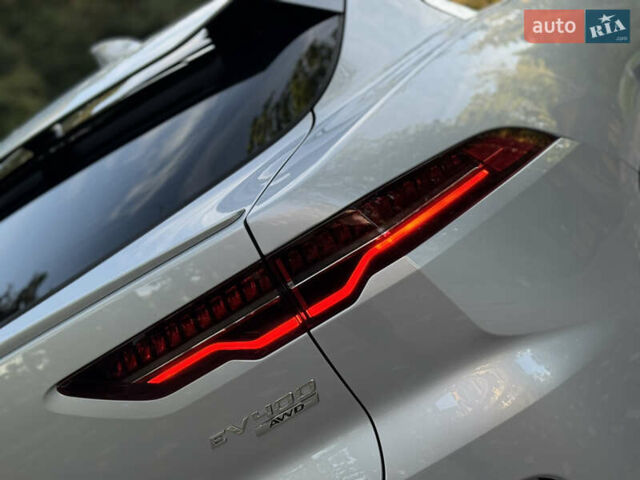 Серый Ягуар I-Pace, объемом двигателя 0 л и пробегом 158 тыс. км за 22950 $, фото 263 на Automoto.ua
