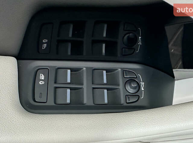 Серый Ягуар I-Pace, объемом двигателя 0 л и пробегом 68 тыс. км за 28950 $, фото 21 на Automoto.ua