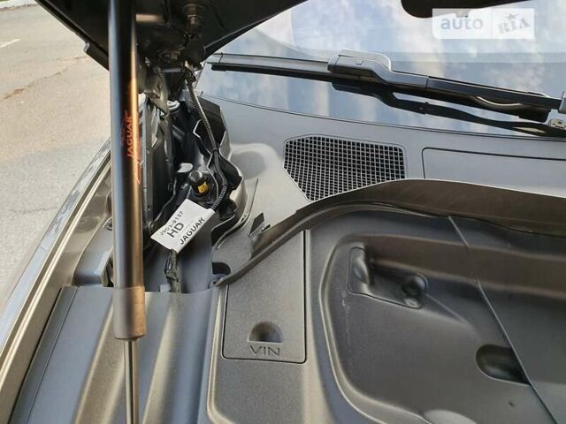 Серый Ягуар I-Pace, объемом двигателя 0 л и пробегом 46 тыс. км за 43000 $, фото 39 на Automoto.ua