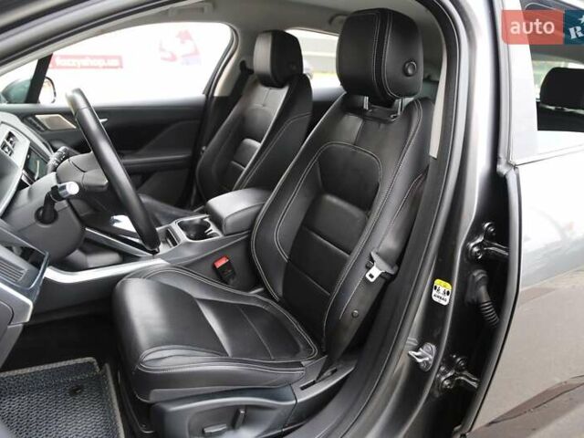 Серый Ягуар I-Pace, объемом двигателя 0 л и пробегом 90 тыс. км за 25000 $, фото 8 на Automoto.ua