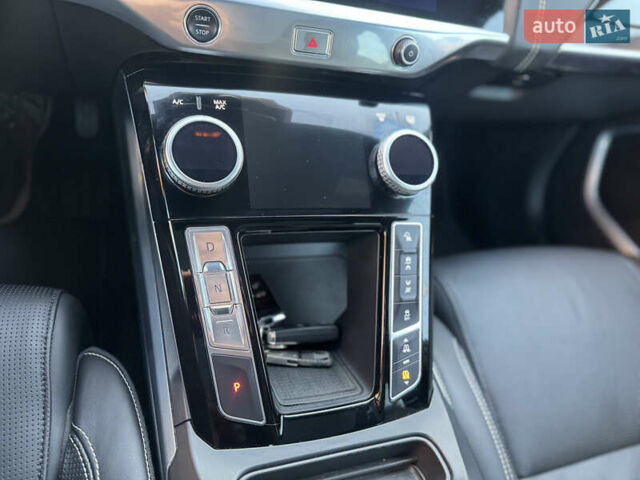 Серый Ягуар I-Pace, объемом двигателя 0 л и пробегом 120 тыс. км за 21499 $, фото 58 на Automoto.ua