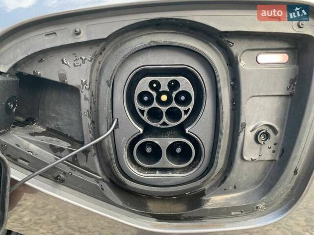 Серый Ягуар I-Pace, объемом двигателя 0 л и пробегом 147 тыс. км за 23499 $, фото 17 на Automoto.ua