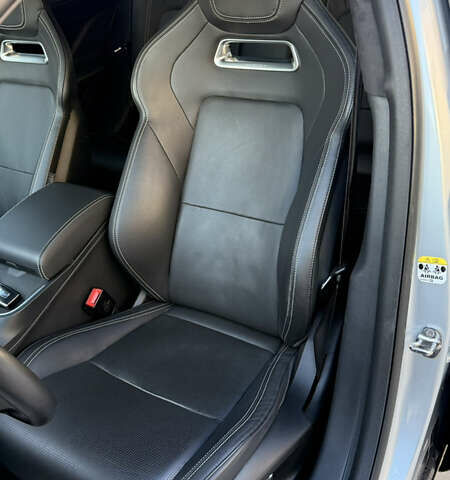 Серый Ягуар I-Pace, объемом двигателя 0 л и пробегом 87 тыс. км за 28000 $, фото 21 на Automoto.ua