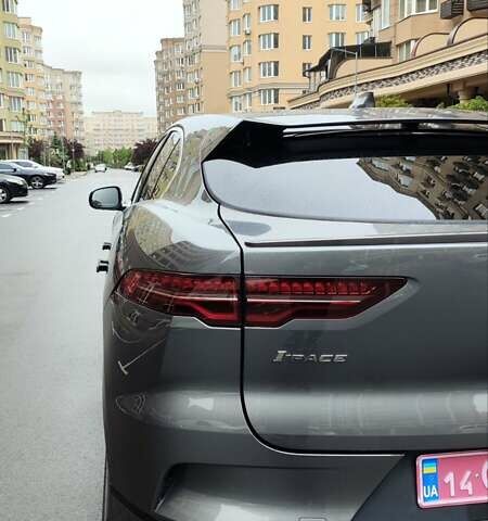 Серый Ягуар I-Pace, объемом двигателя 0 л и пробегом 66 тыс. км за 25500 $, фото 43 на Automoto.ua
