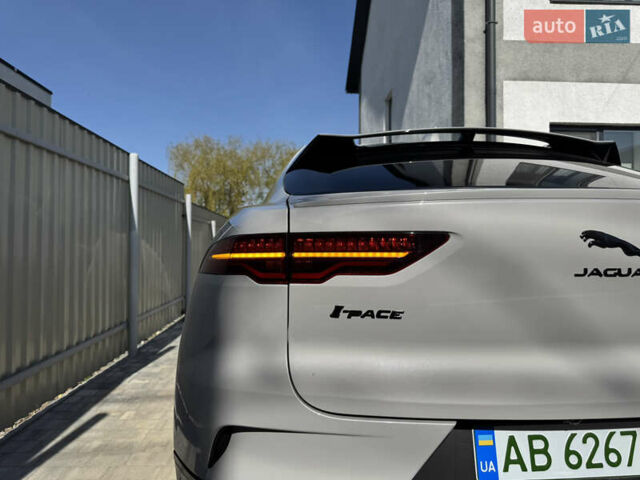 Серый Ягуар I-Pace, объемом двигателя 0 л и пробегом 72 тыс. км за 26000 $, фото 8 на Automoto.ua