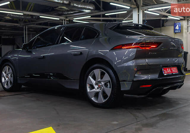 Серый Ягуар I-Pace, объемом двигателя 0 л и пробегом 60 тыс. км за 27500 $, фото 4 на Automoto.ua