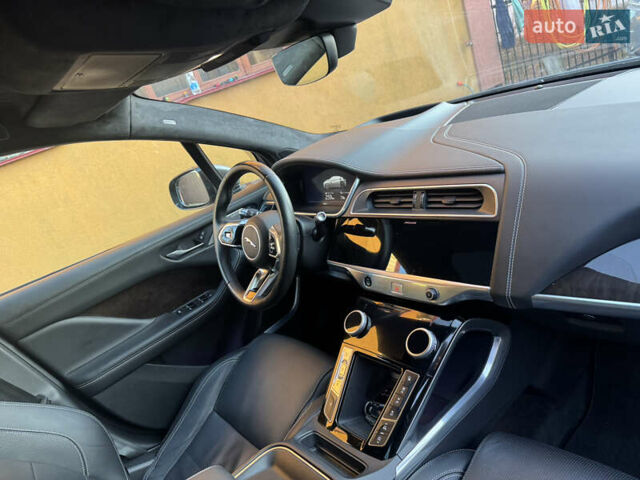 Серый Ягуар I-Pace, объемом двигателя 0 л и пробегом 120 тыс. км за 21499 $, фото 77 на Automoto.ua