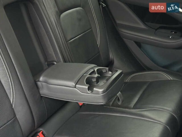 Серый Ягуар I-Pace, объемом двигателя 0 л и пробегом 94 тыс. км за 22900 $, фото 69 на Automoto.ua