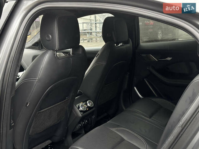 Серый Ягуар I-Pace, объемом двигателя 0 л и пробегом 163 тыс. км за 26500 $, фото 98 на Automoto.ua