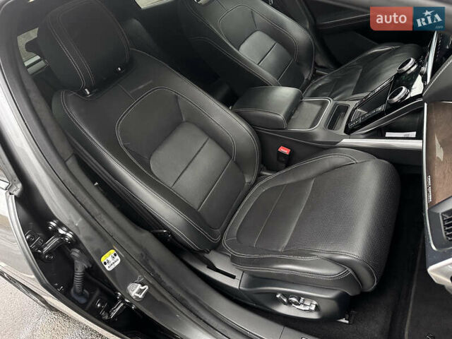 Серый Ягуар I-Pace, объемом двигателя 0 л и пробегом 163 тыс. км за 26500 $, фото 92 на Automoto.ua
