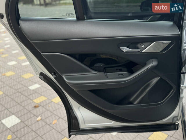 Серый Ягуар I-Pace, объемом двигателя 0 л и пробегом 158 тыс. км за 22950 $, фото 35 на Automoto.ua