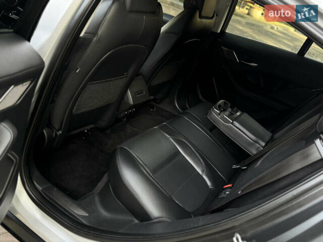 Серый Ягуар I-Pace, объемом двигателя 0 л и пробегом 158 тыс. км за 22950 $, фото 39 на Automoto.ua