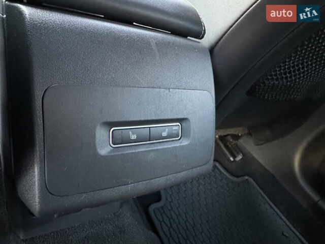 Сірий Ягуар I-Pace, об'ємом двигуна 0 л та пробігом 92 тис. км за 20999 $, фото 16 на Automoto.ua