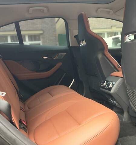 Серый Ягуар I-Pace, объемом двигателя 0 л и пробегом 66 тыс. км за 25500 $, фото 91 на Automoto.ua