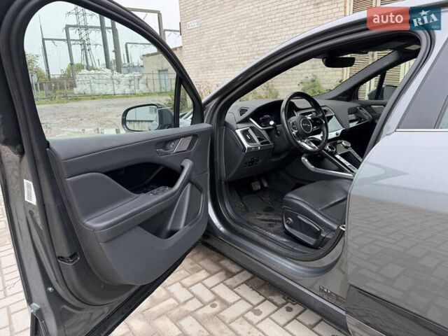 Ягуар I-Pace 2019 в Тернополе на Automoto.ua Серый Ягуар I-Pace, объемом двигателя 0 л и пробегом 128 тыс. км за 22300 $, фото 21 на Automoto.ua