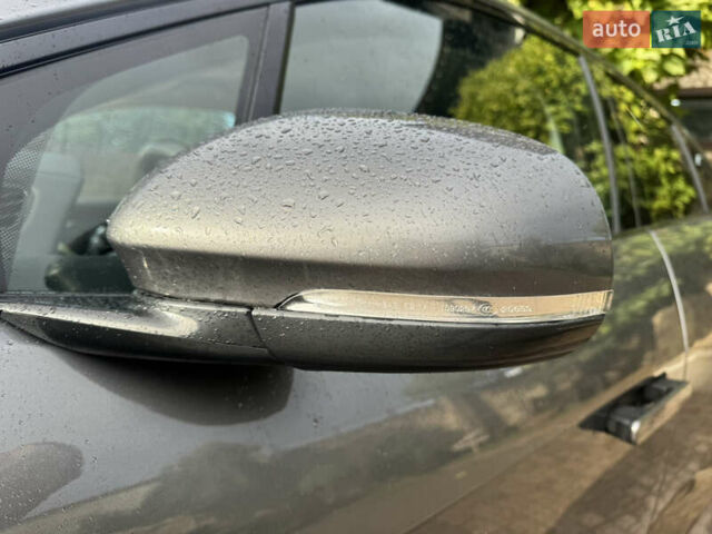 Серый Ягуар I-Pace, объемом двигателя 0 л и пробегом 86 тыс. км за 23599 $, фото 15 на Automoto.ua