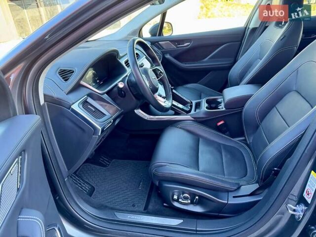 Ягуар I-Pace 2019 в Черновцах на Automoto.ua Серый Ягуар I-Pace, объемом двигателя 0 л и пробегом 76 тыс. км за 25800 $, фото 24 на Automoto.ua