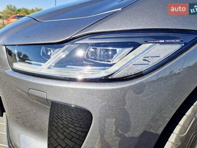 Серый Ягуар I-Pace, объемом двигателя 0 л и пробегом 44 тыс. км за 38888 $, фото 6 на Automoto.ua