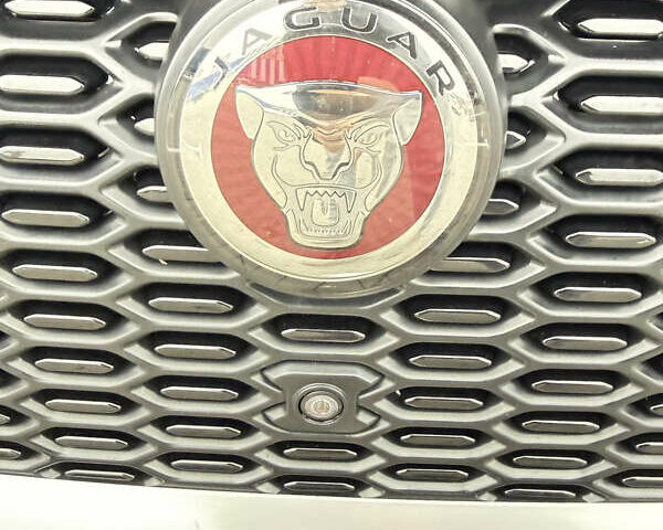 Серый Ягуар I-Pace, объемом двигателя 0 л и пробегом 86 тыс. км за 25500 $, фото 7 на Automoto.ua