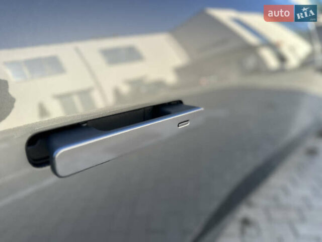 Серый Ягуар I-Pace, объемом двигателя 0 л и пробегом 106 тыс. км за 22900 $, фото 46 на Automoto.ua