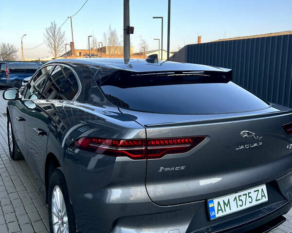Серый Ягуар I-Pace, объемом двигателя 0 л и пробегом 60 тыс. км за 25399 $, фото 8 на Automoto.ua