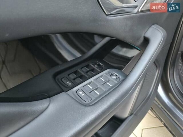 Серый Ягуар I-Pace, объемом двигателя 0 л и пробегом 97 тыс. км за 22950 $, фото 30 на Automoto.ua