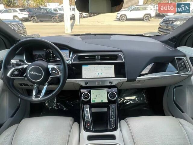 Серый Ягуар I-Pace, объемом двигателя 0 л и пробегом 66 тыс. км за 19800 $, фото 7 на Automoto.ua