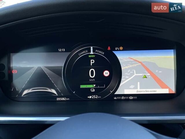 Серый Ягуар I-Pace, объемом двигателя 0 л и пробегом 95 тыс. км за 23900 $, фото 44 на Automoto.ua
