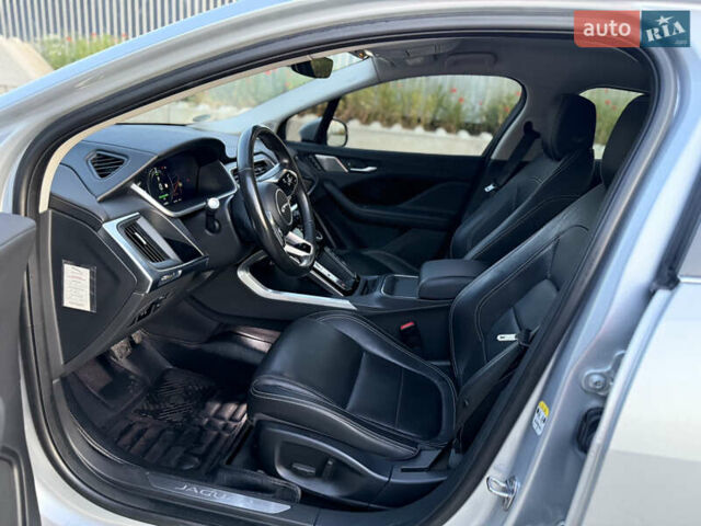 Серый Ягуар I-Pace, объемом двигателя 0 л и пробегом 144 тыс. км за 21998 $, фото 34 на Automoto.ua