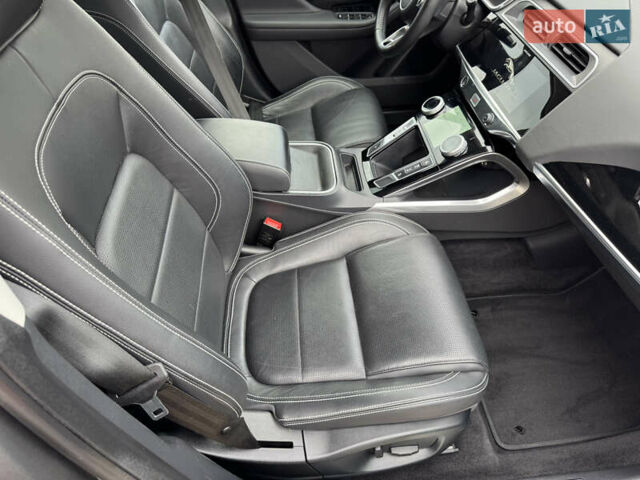 Серый Ягуар I-Pace, объемом двигателя 0 л и пробегом 148 тыс. км за 23499 $, фото 33 на Automoto.ua