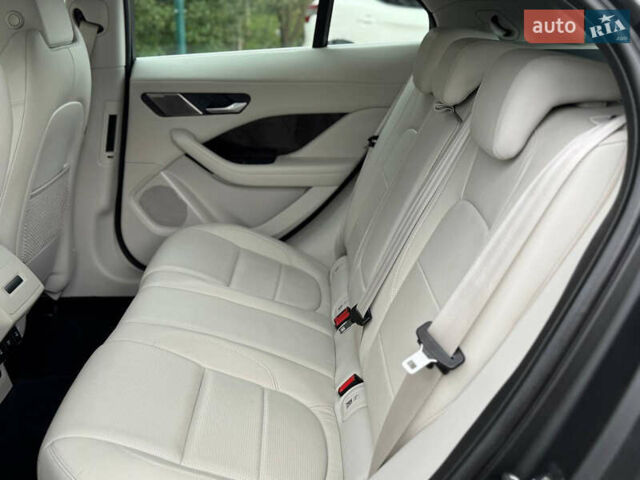 Серый Ягуар I-Pace, объемом двигателя 0 л и пробегом 80 тыс. км за 23900 $, фото 54 на Automoto.ua