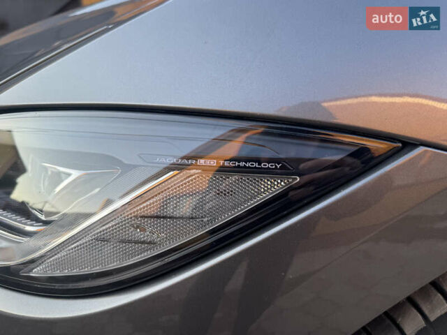 Серый Ягуар I-Pace, объемом двигателя 0 л и пробегом 120 тыс. км за 21499 $, фото 55 на Automoto.ua