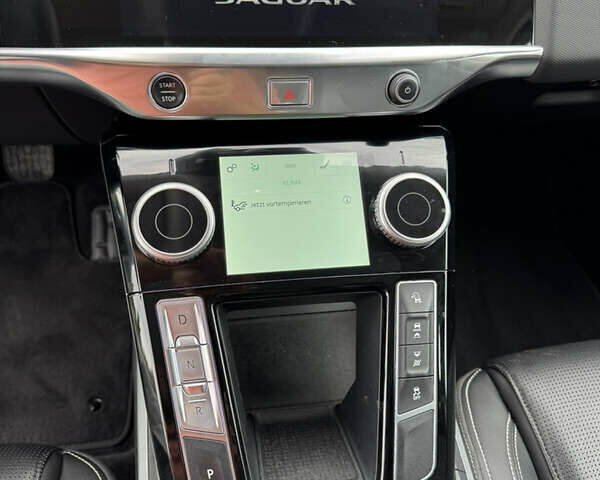 Серый Ягуар I-Pace, объемом двигателя 0 л и пробегом 148 тыс. км за 23499 $, фото 41 на Automoto.ua