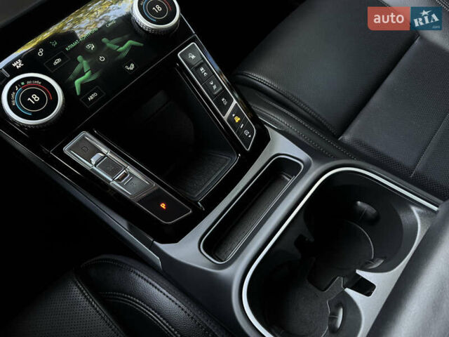Серый Ягуар I-Pace, объемом двигателя 0 л и пробегом 158 тыс. км за 22950 $, фото 217 на Automoto.ua