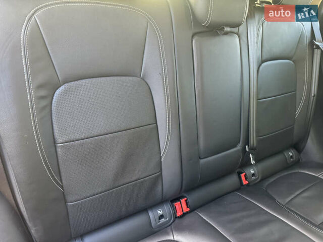 Серый Ягуар I-Pace, объемом двигателя 0 л и пробегом 86 тыс. км за 23599 $, фото 44 на Automoto.ua