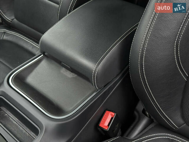 Серый Ягуар I-Pace, объемом двигателя 0 л и пробегом 94 тыс. км за 23500 $, фото 61 на Automoto.ua